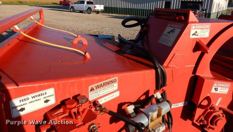 image for item KA9370 2007 Mobark Tornado 15  wood chipper