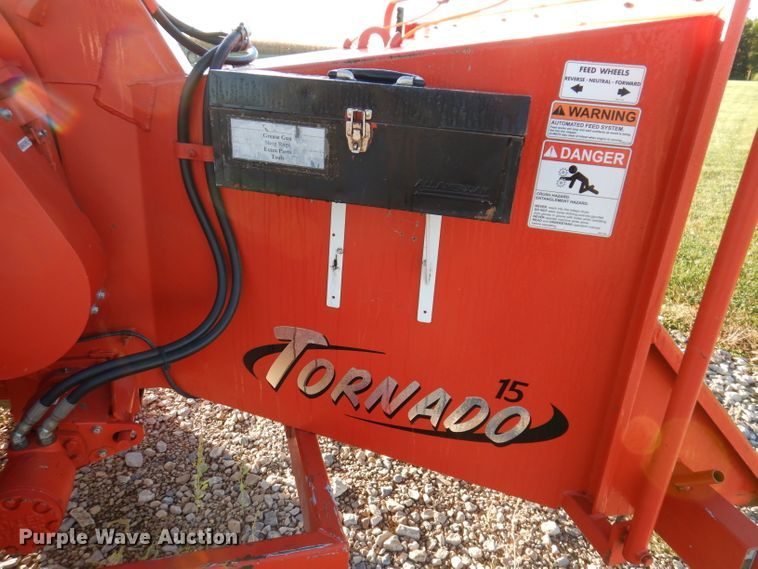 image for item KA9370 2007 Mobark Tornado 15  wood chipper