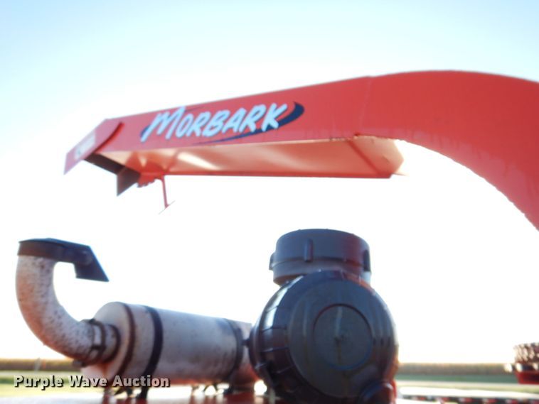 image for item KA9370 2007 Mobark Tornado 15  wood chipper