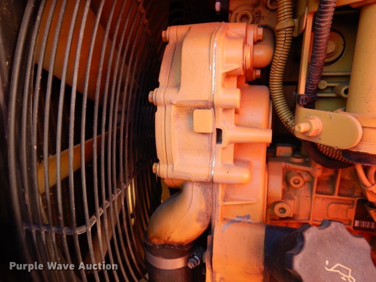 image for item KA9370 2007 Mobark Tornado 15  wood chipper