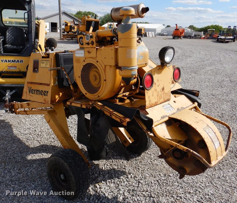 image for item KA9376 1993 Vermeer 630B  stump grinder