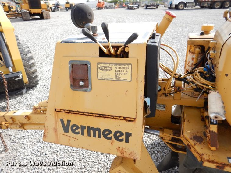 image for item KA9376 1993 Vermeer 630B  stump grinder
