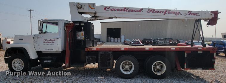 image for item KD9547 1985 Ford L8000  crane truck