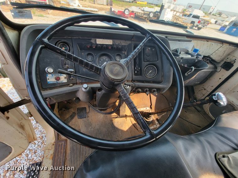 image for item KD9547 1985 Ford L8000  crane truck