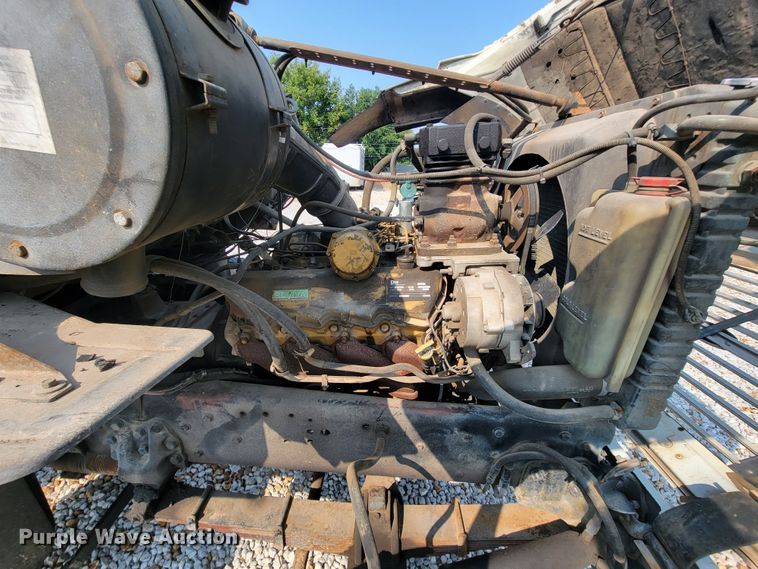 image for item KD9547 1985 Ford L8000  crane truck