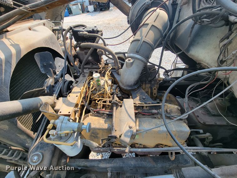 image for item KD9547 1985 Ford L8000  crane truck