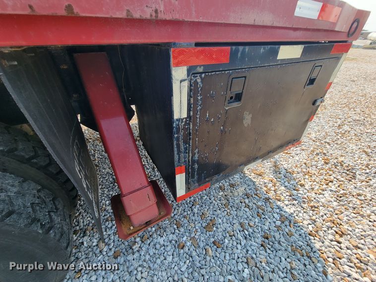 image for item KD9547 1985 Ford L8000  crane truck