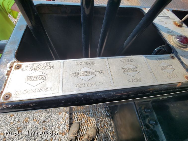 image for item KD9547 1985 Ford L8000  crane truck