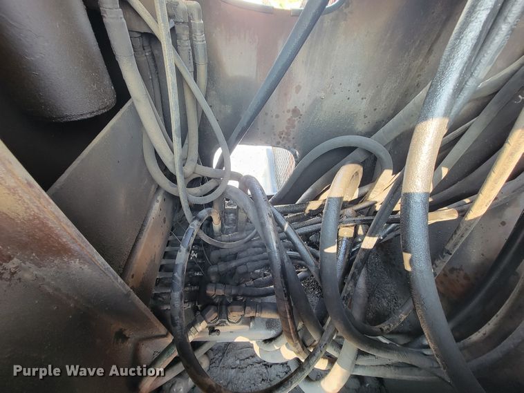 image for item KD9547 1985 Ford L8000  crane truck