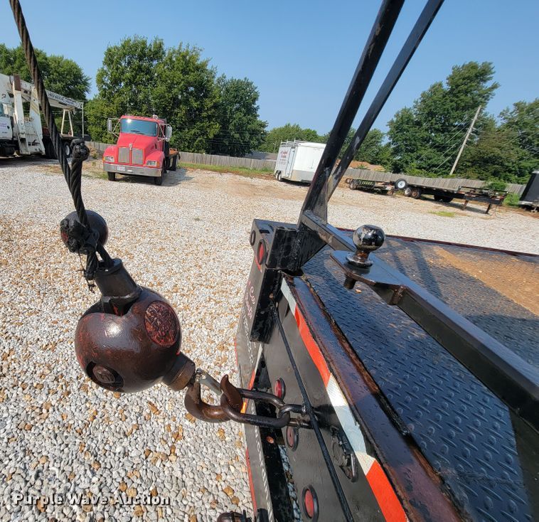 image for item KD9547 1985 Ford L8000  crane truck