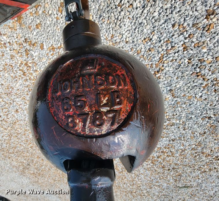 image for item KD9547 1985 Ford L8000  crane truck