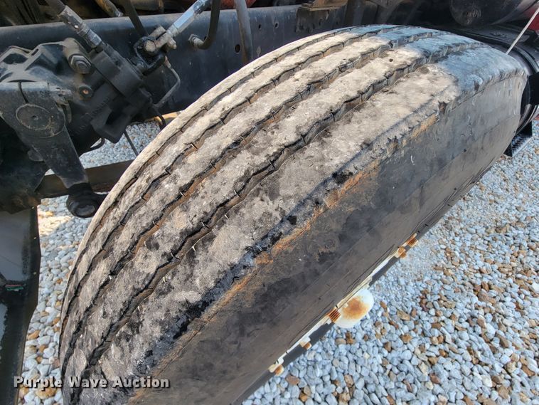 image for item KD9547 1985 Ford L8000  crane truck