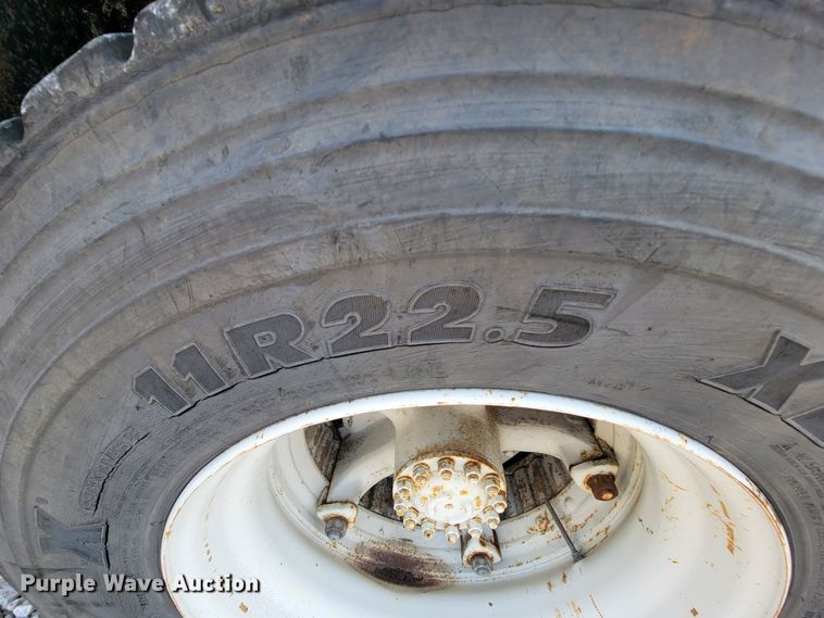 image for item KD9547 1985 Ford L8000  crane truck