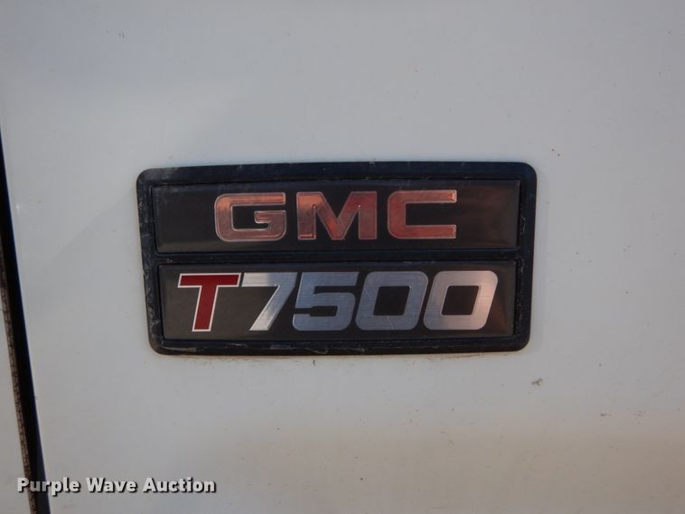 image for item KI9525 2007 GMC T7500  refuse truck