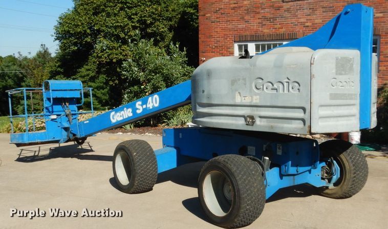 image for item KI9534 2007 Genie S-40  boom lift