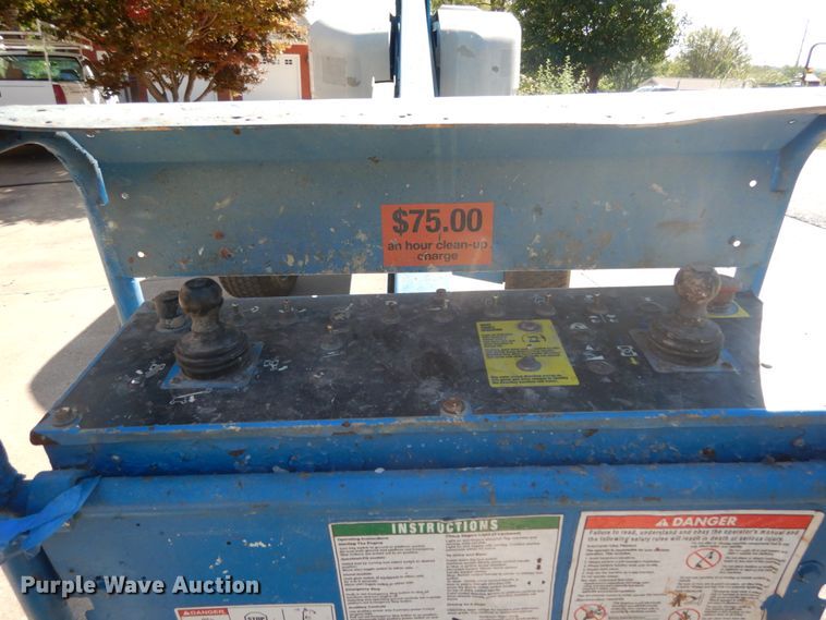 image for item KI9534 2007 Genie S-40  boom lift