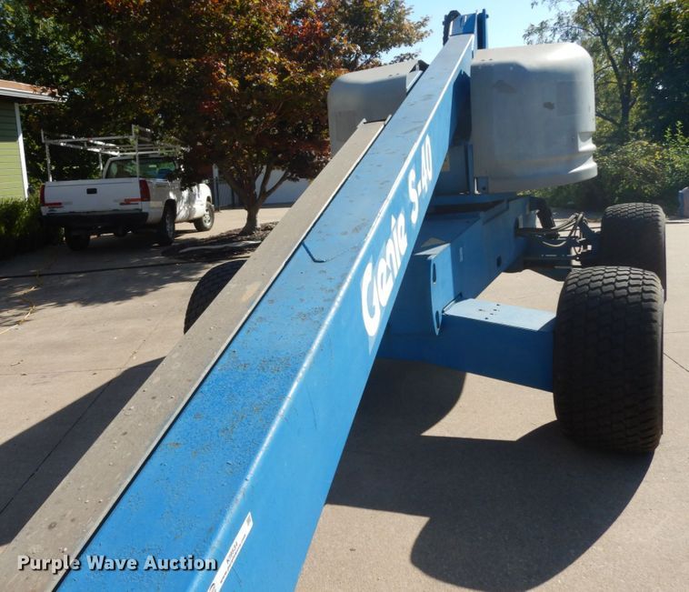 image for item KI9534 2007 Genie S-40  boom lift