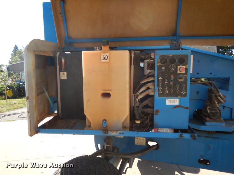 image for item KI9534 2007 Genie S-40  boom lift