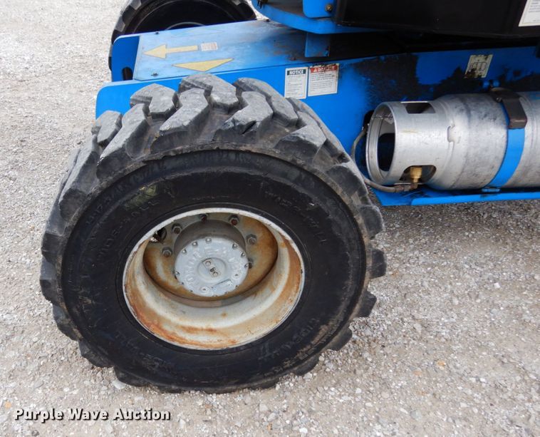 image for item KI9536 2001 Genie Z45/25J  boom lift