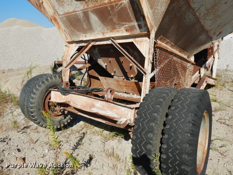 image for item KI9589 Peerless  rock bin and conveyor