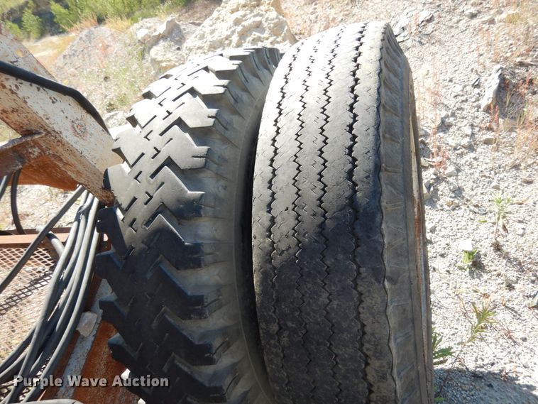 image for item KI9589 Peerless  rock bin and conveyor