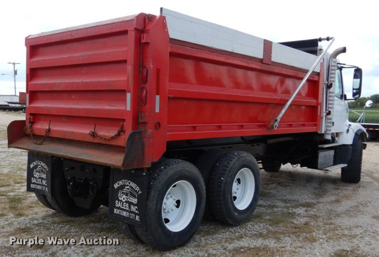 image for item KI9591 2002 Volvo VHD  dump truck