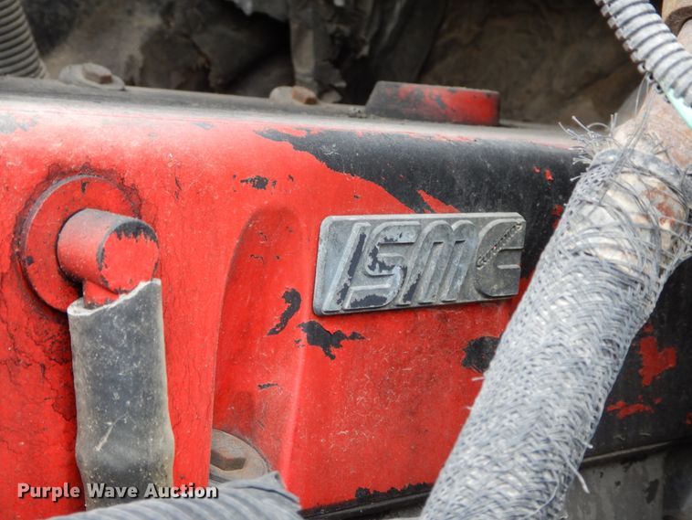 image for item KI9591 2002 Volvo VHD  dump truck