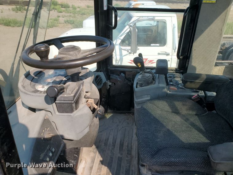 image for item KK9289 2005 Caterpillar 930G  wheel loader