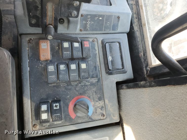 image for item KK9289 2005 Caterpillar 930G  wheel loader