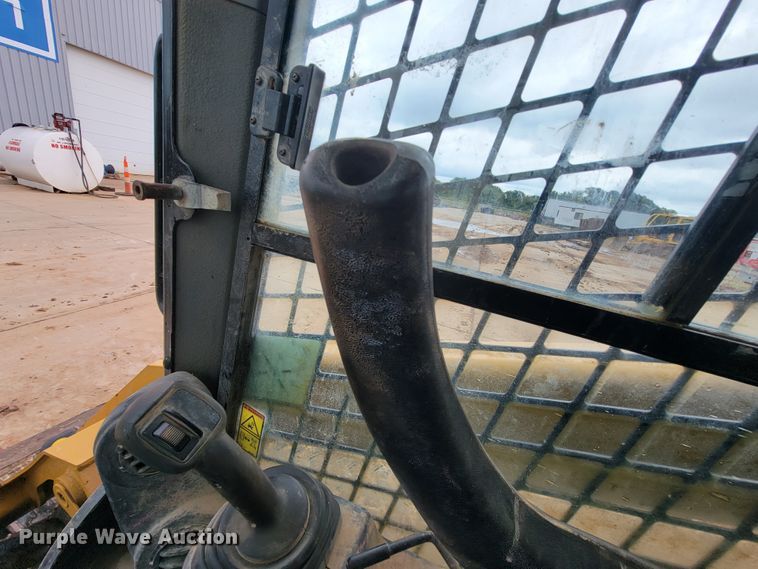 image for item KQ9252 2017 Caterpillar 299D2  tracked skid steer loader