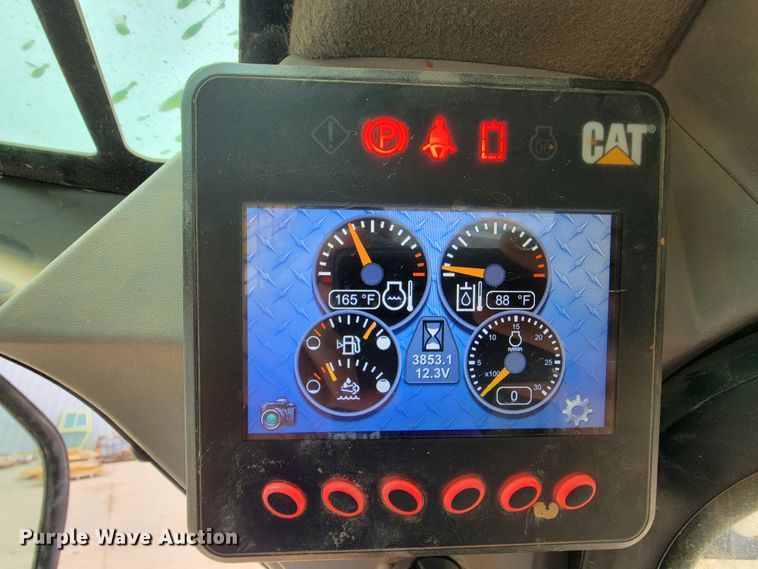 image for item KQ9252 2017 Caterpillar 299D2  tracked skid steer loader