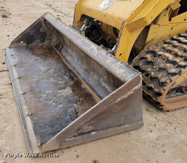 image for item KQ9252 2017 Caterpillar 299D2  tracked skid steer loader