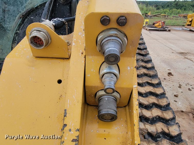 image for item KQ9252 2017 Caterpillar 299D2  tracked skid steer loader