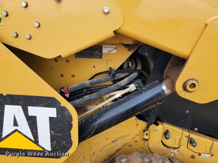 image for item KQ9252 2017 Caterpillar 299D2  tracked skid steer loader