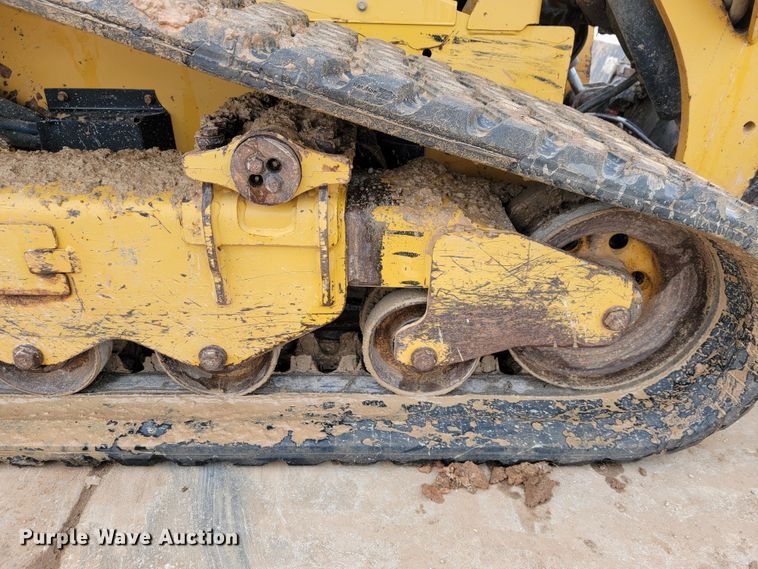 image for item KQ9252 2017 Caterpillar 299D2  tracked skid steer loader