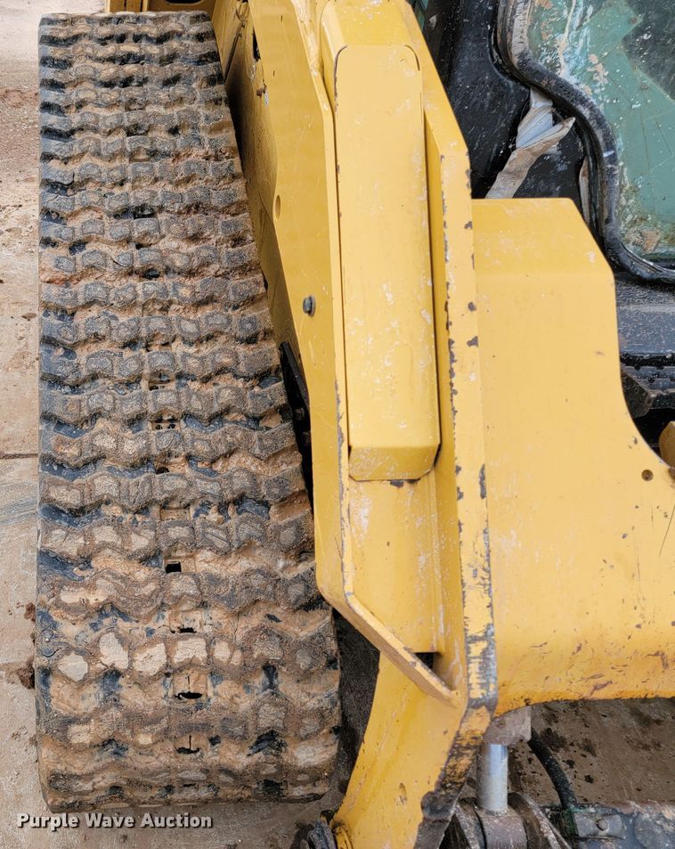 image for item KQ9252 2017 Caterpillar 299D2  tracked skid steer loader