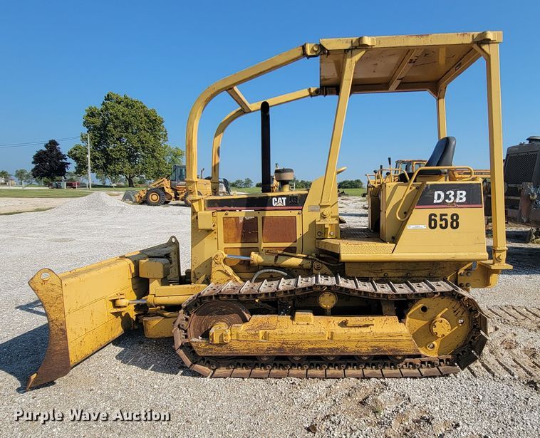 image for item KQ9279 1986 Caterpillar D3B  dozer