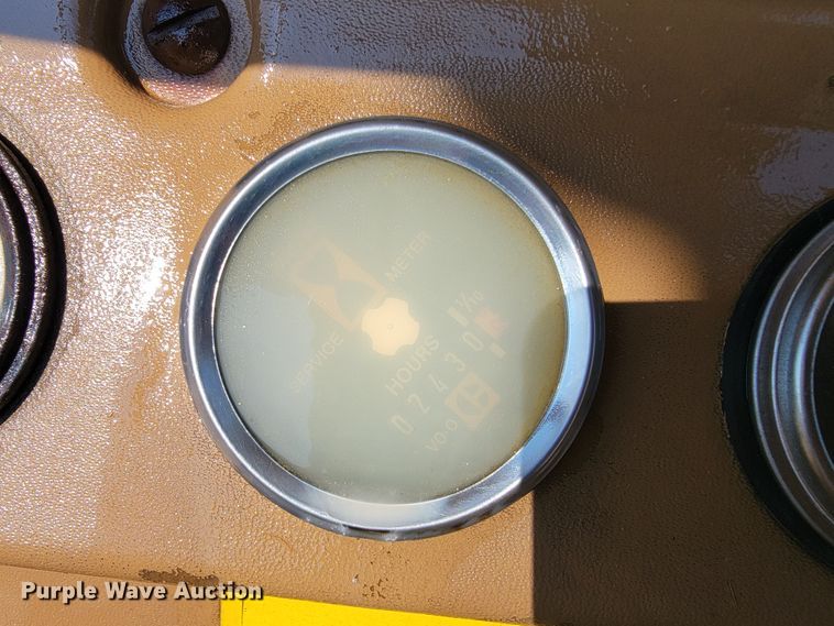 image for item KQ9279 1986 Caterpillar D3B  dozer