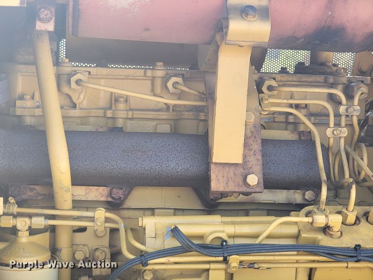 image for item KQ9279 1986 Caterpillar D3B  dozer