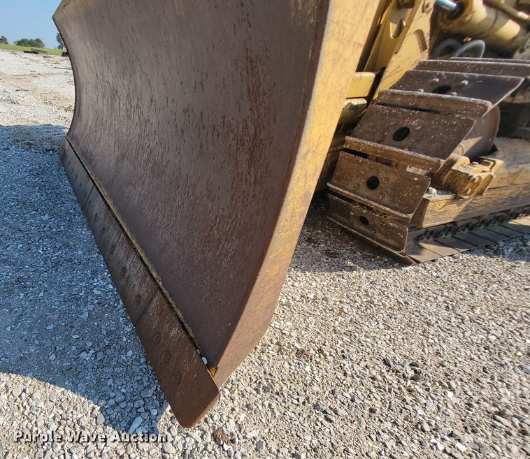 image for item KQ9279 1986 Caterpillar D3B  dozer