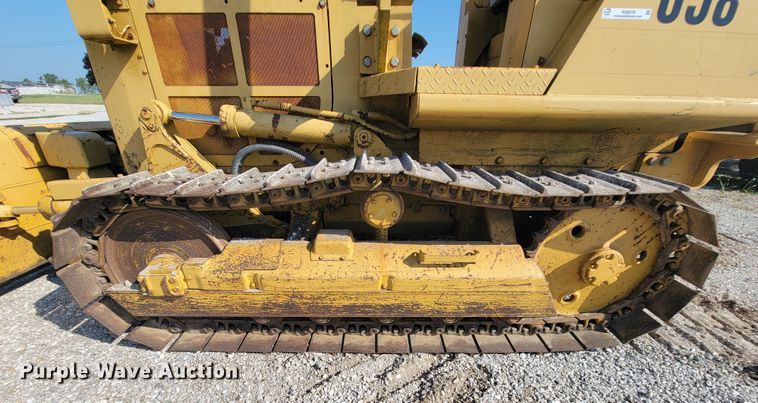 image for item KQ9279 1986 Caterpillar D3B  dozer