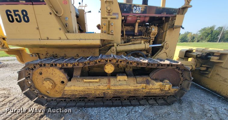 image for item KQ9279 1986 Caterpillar D3B  dozer