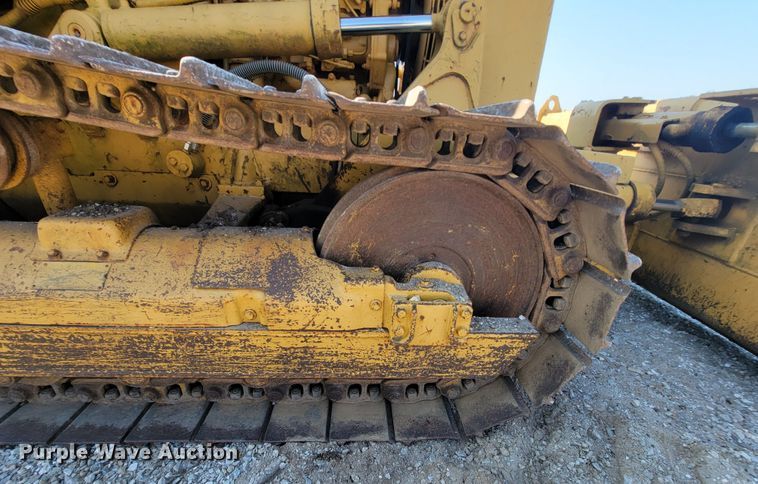 image for item KQ9279 1986 Caterpillar D3B  dozer