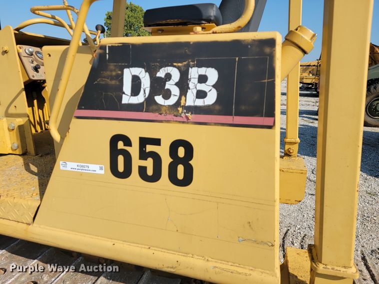 image for item KQ9279 1986 Caterpillar D3B  dozer