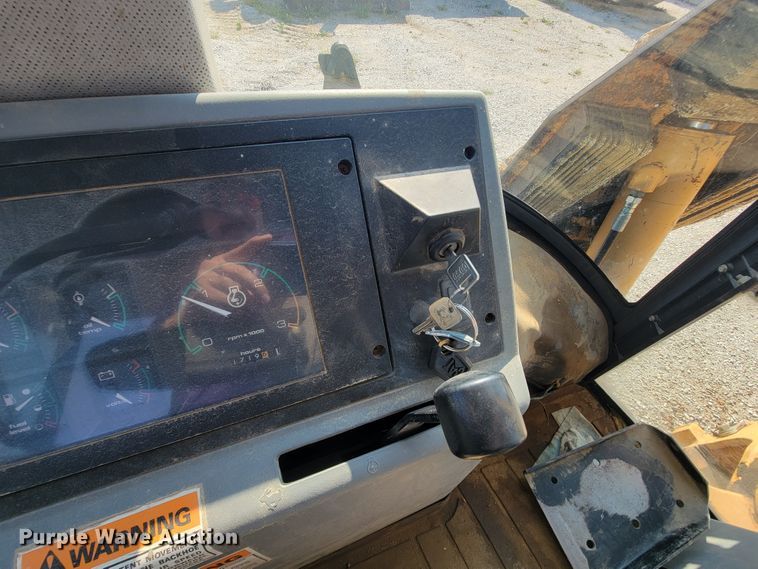 image for item KQ9280 1997 Case 580L  backhoe