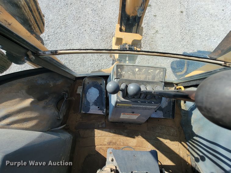image for item KQ9280 1997 Case 580L  backhoe