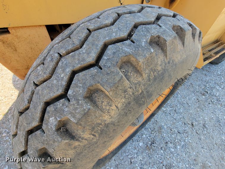 image for item KQ9280 1997 Case 580L  backhoe