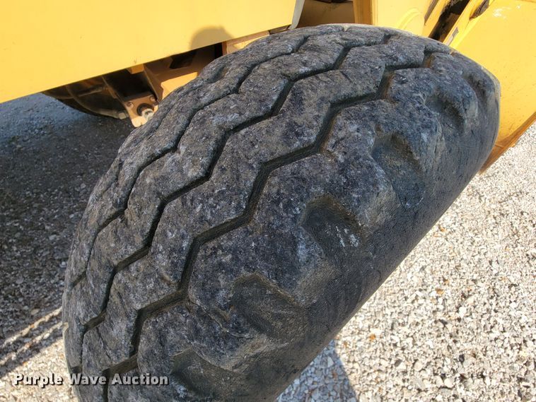 image for item KQ9280 1997 Case 580L  backhoe