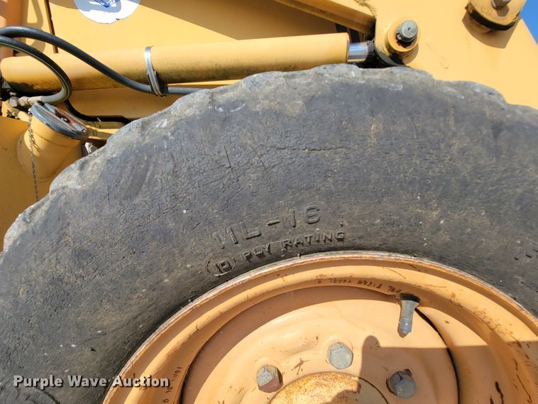 image for item KQ9280 1997 Case 580L  backhoe