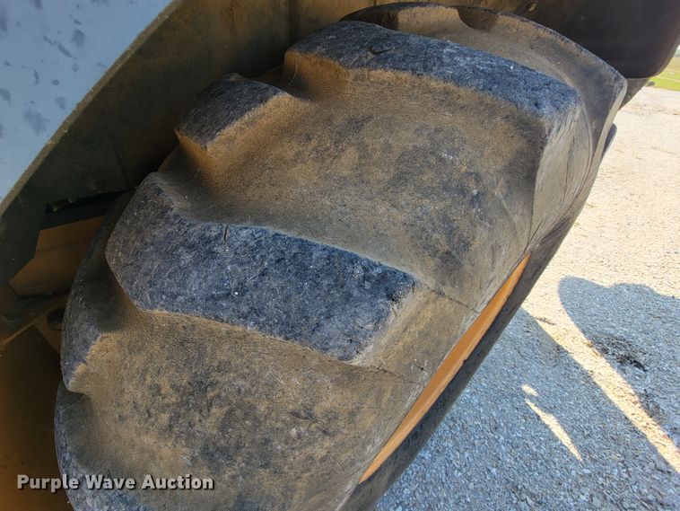 image for item KQ9280 1997 Case 580L  backhoe